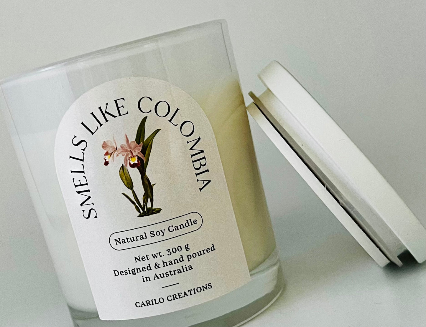 "SMELLS LIKE COLOMBIA" SCENTED CANDLE- WHITE JAR 300g
